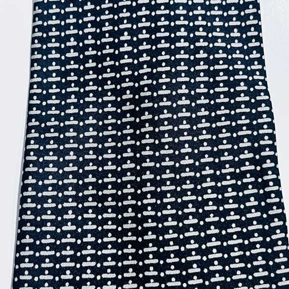Authentic Hermes Paris Classic Vintage Silk Geometric Preppy Men’s Necktie 54” - Picture 6 of 6
